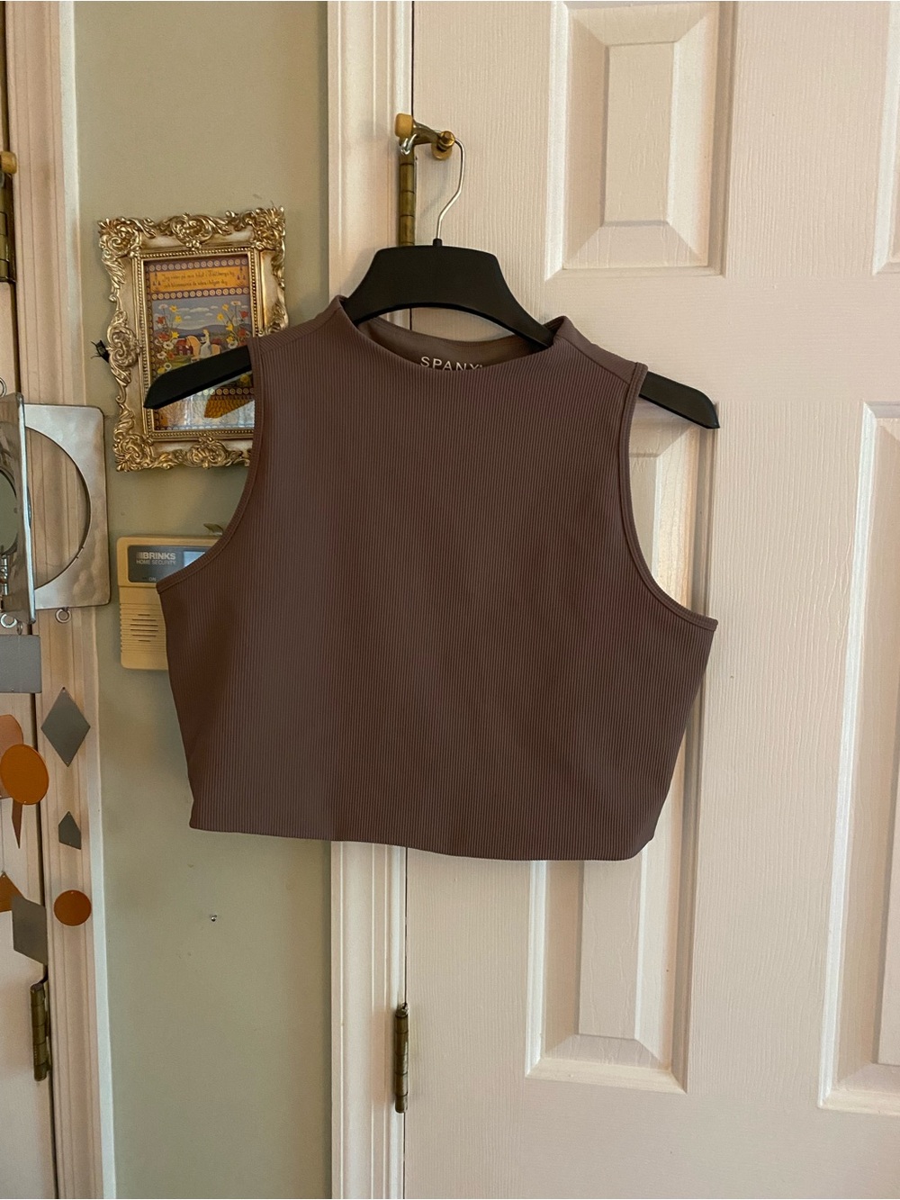 Spanx NWoT Contour Rib Mock Neck Crop Active Workout Tank Taupe Brown 1X